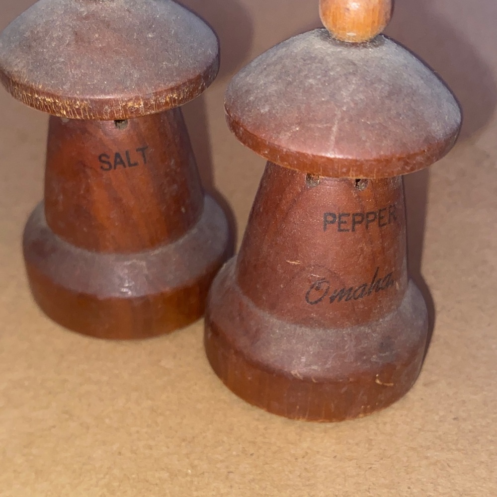 Salt/Pepper Souvenir Set